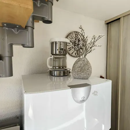 Apartment Avec Parking A Deux Pas De La - 4 Pers. - Fr-1-607-240 *